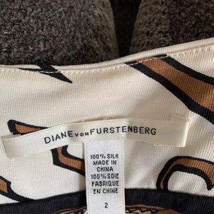 Diane Von Furstenberg dress. Size 2. Never worn!